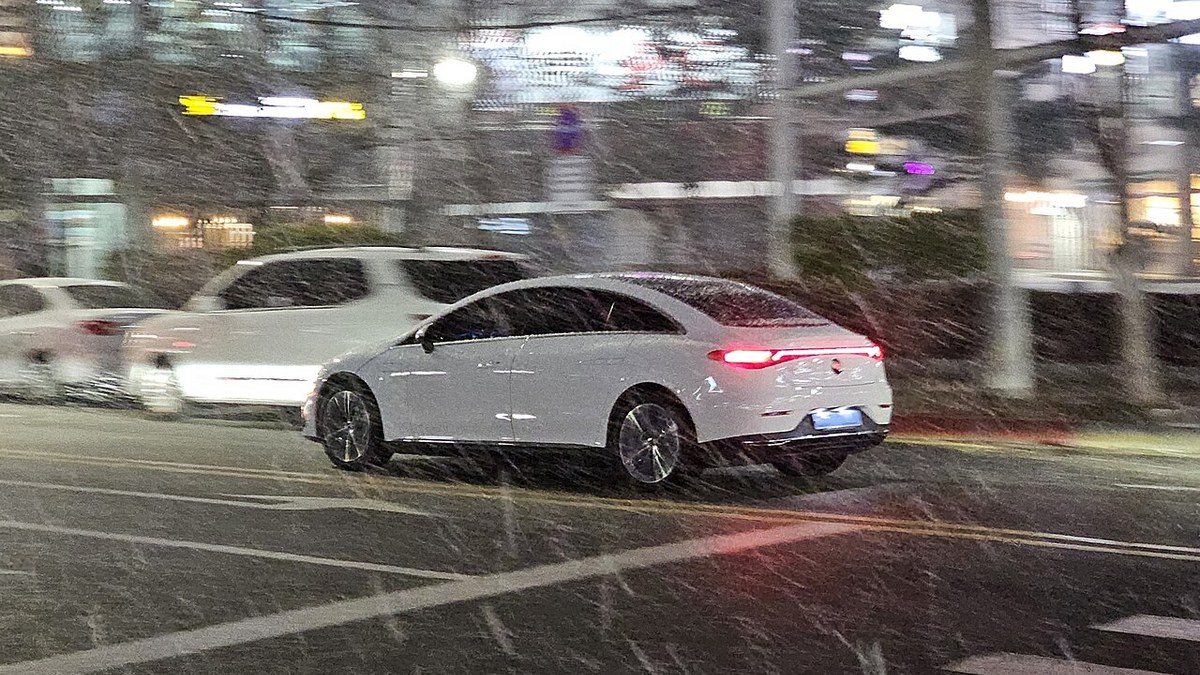 Mercedes-Benz EQE